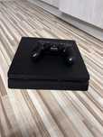 Playstation 4 slim + gry