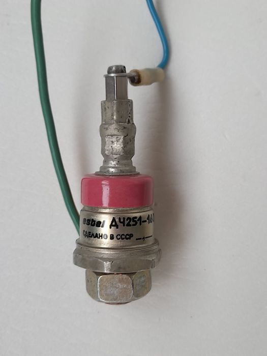 Диод АЧ251-160.Микропереключатель В601-2с.