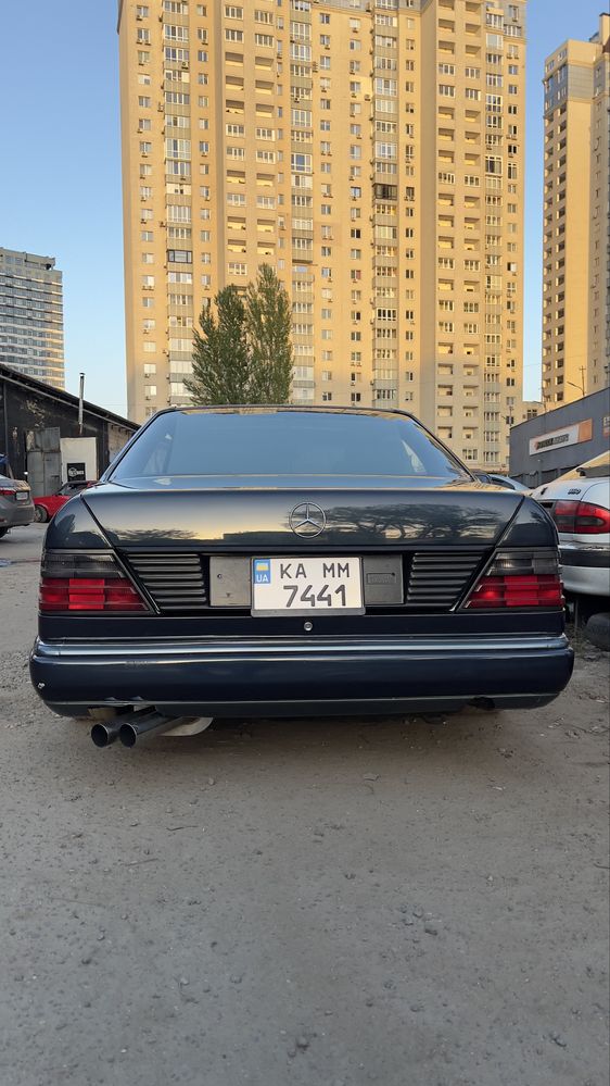 Mercedes benz c124