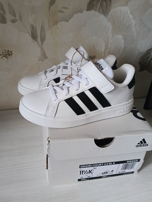 Красовки кросівки крассовки 28 розмір Adidas адидас