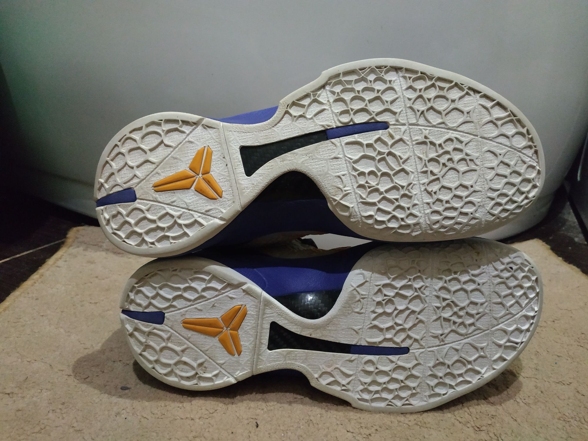 Мужские баскетбольные кроссовки Nike Zoom Kobe 6 vi Lakers Home Orig