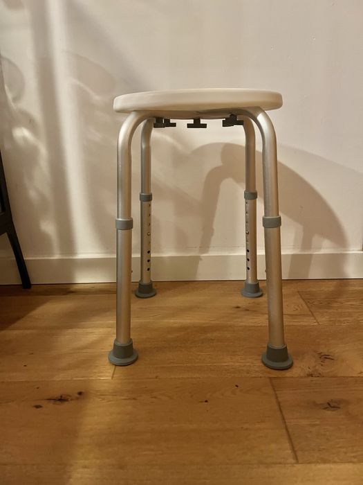 Krzesełko pod prysznic