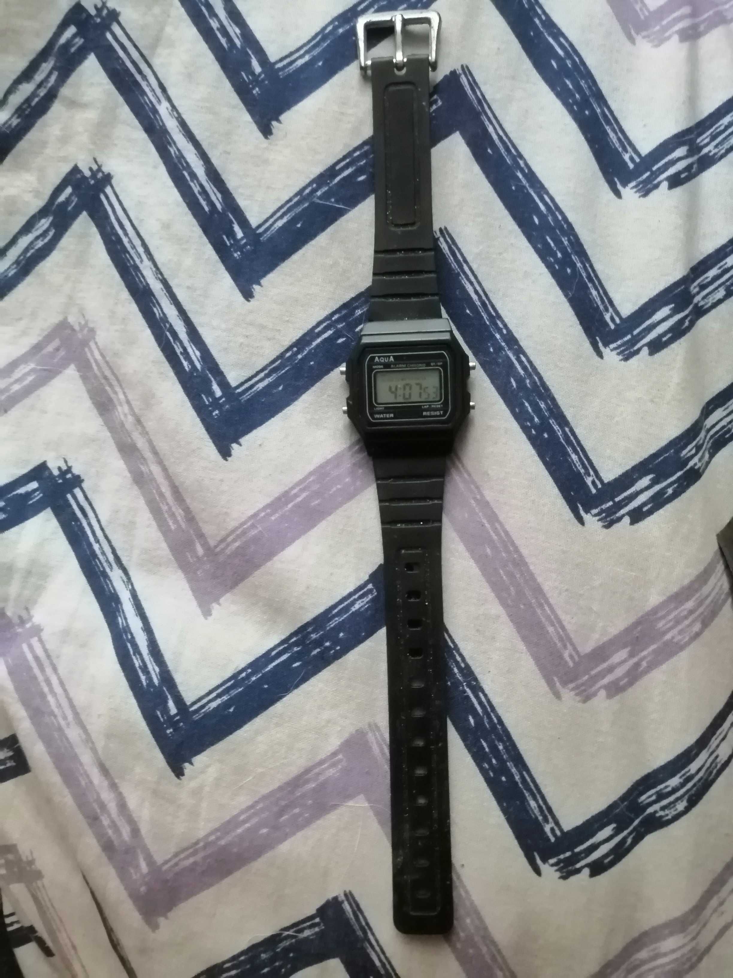 zegarek elektroniczny aqua