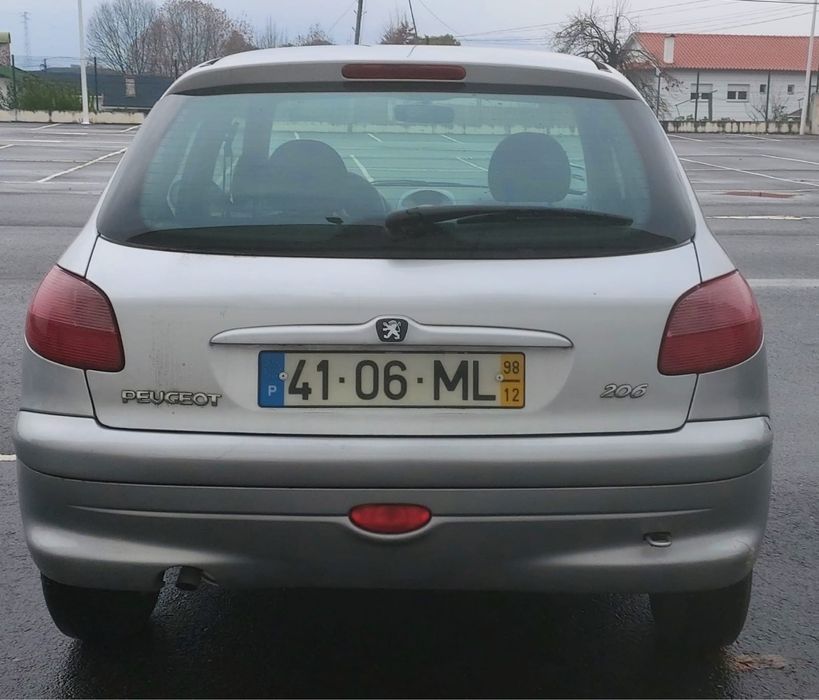 Carro Peugeot 206