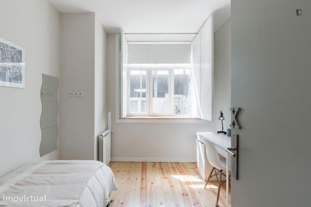 Quarto - localizado em Bonfim Porto