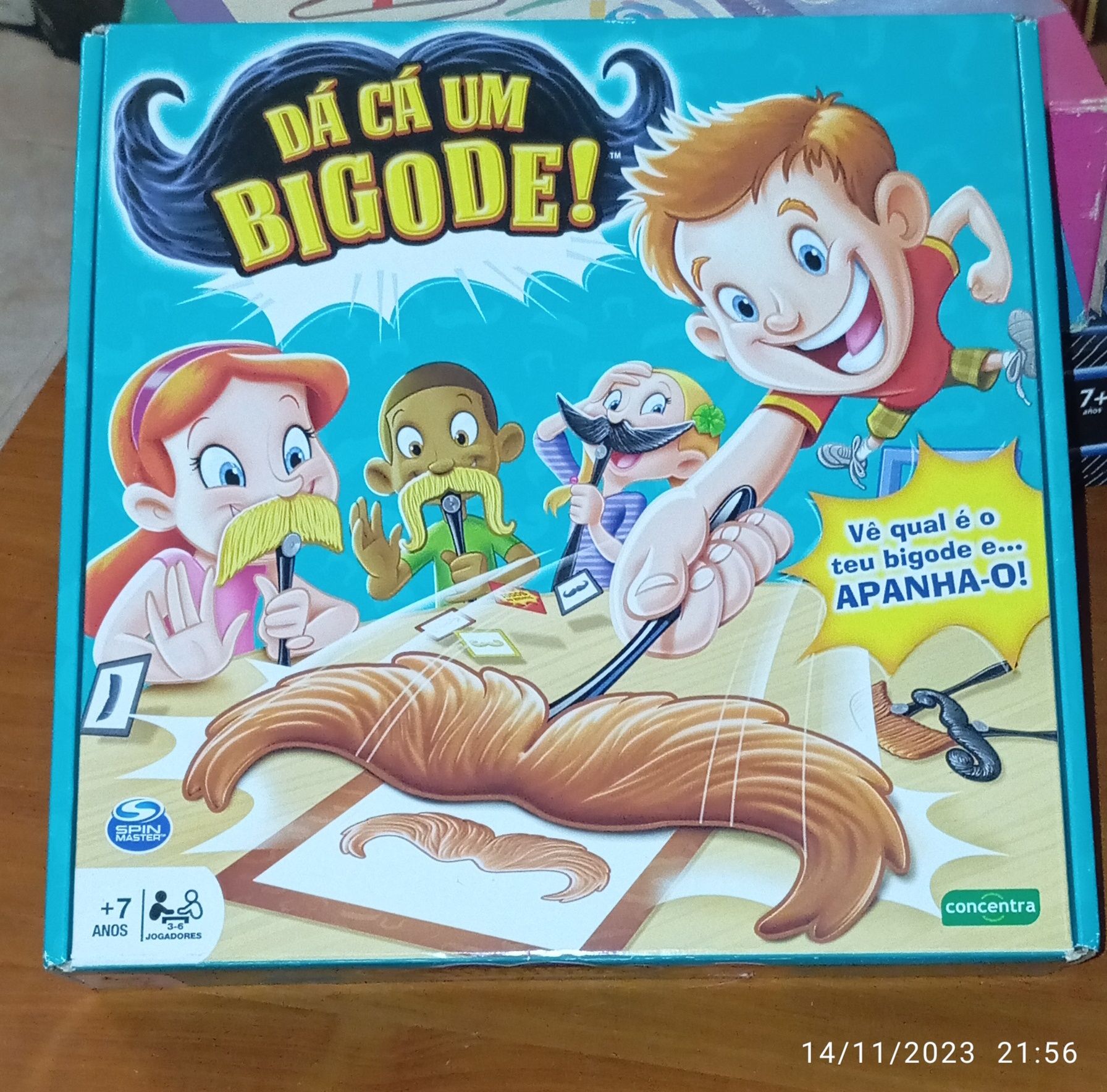 Jogo Dá Cá um BIGODE