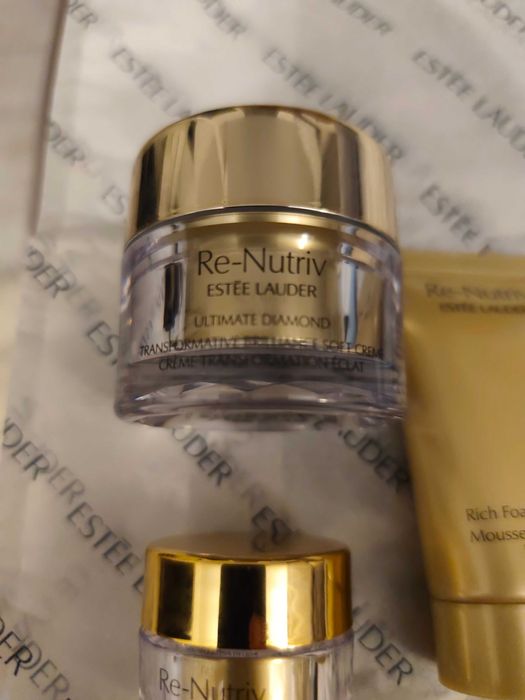 Estee lauder Re-Nutriv kosmetyki dodatki