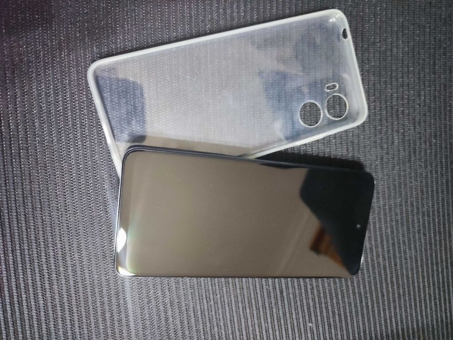 Motorola moto e15 2GB 64 GB Quad Pix 32MP Azul (Ecrã interno partido)