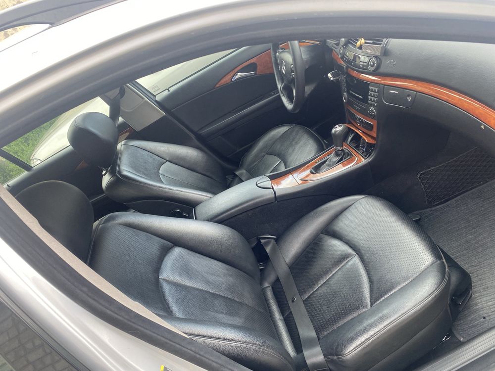 Мерседес Бенц 211 Рест Е220 CDI