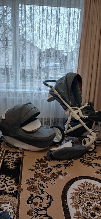 Дитяча коляска зручна