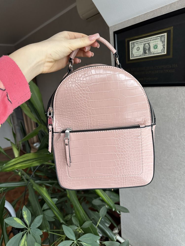 Рюкзак Stradivarius рожевого кольору