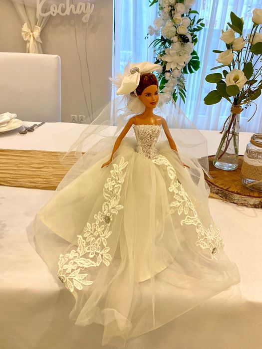 Sukienka ślubna  dla Lalki Barbie