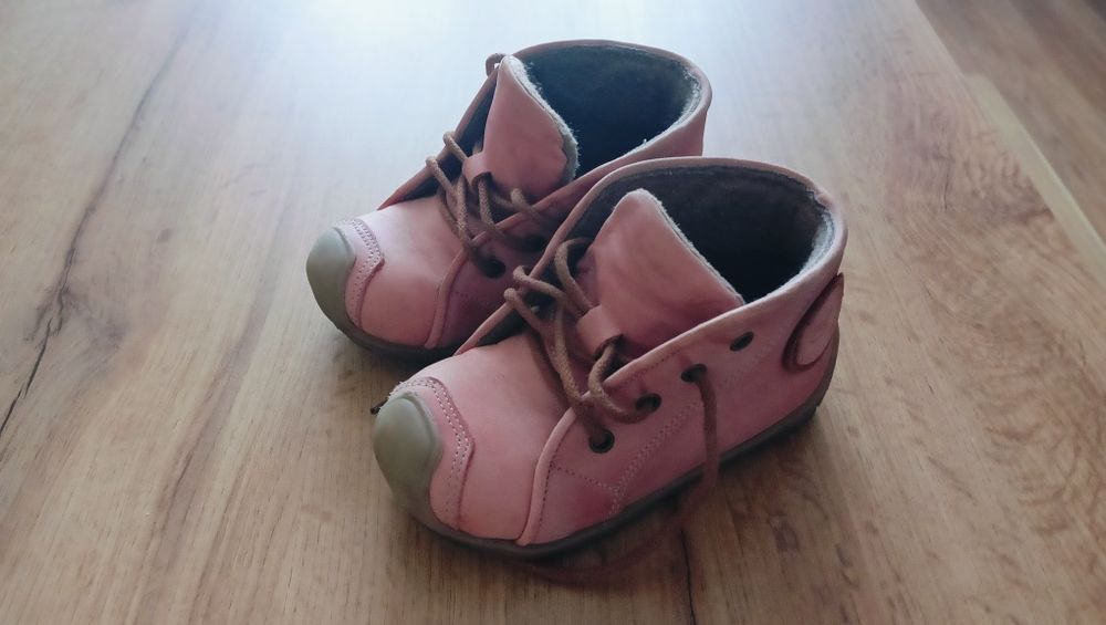 Buty dziecięce ocieplane Emel r 23.