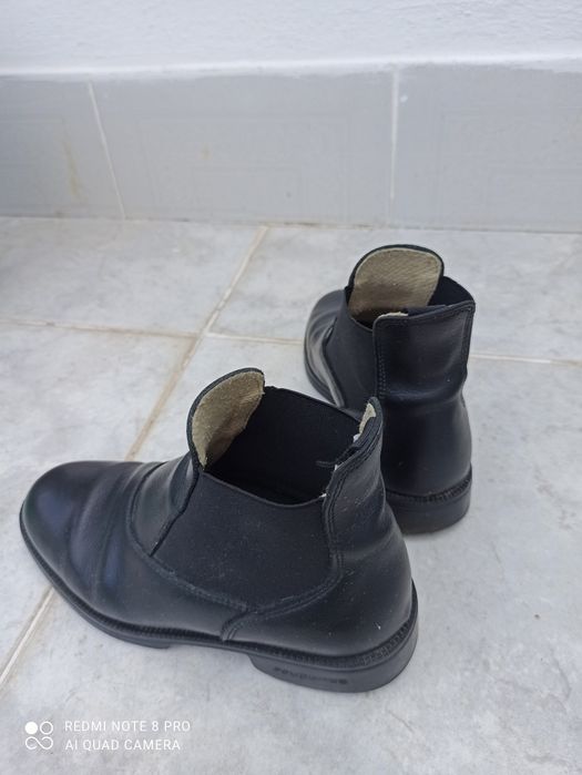 Botins de Equitação n. 37, em Couro Criança Classic Preto