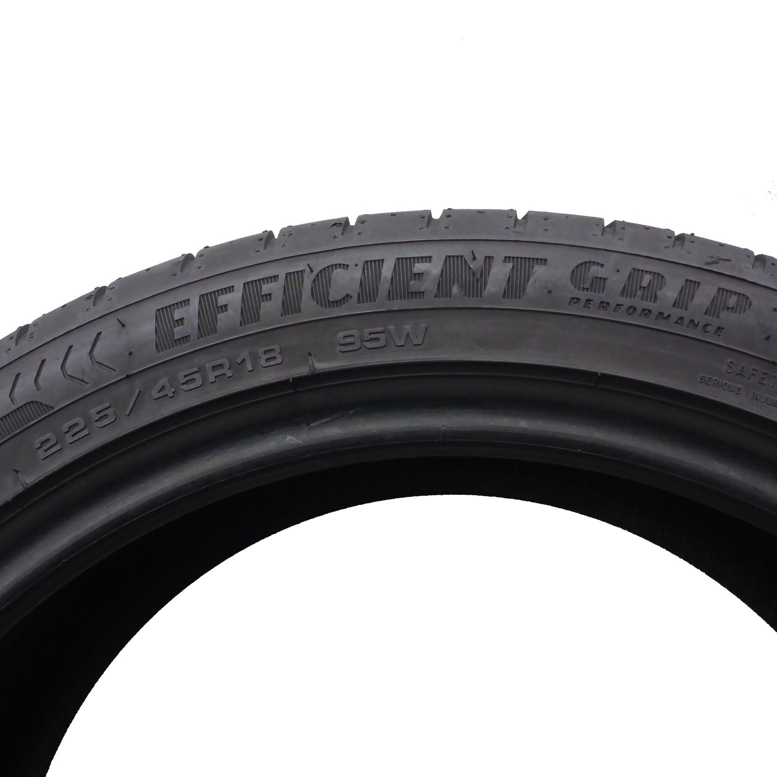 225/45/18 Goodyear 225/45R18 95W XL EfficientGrip Lato 2015 7-7,2mm
