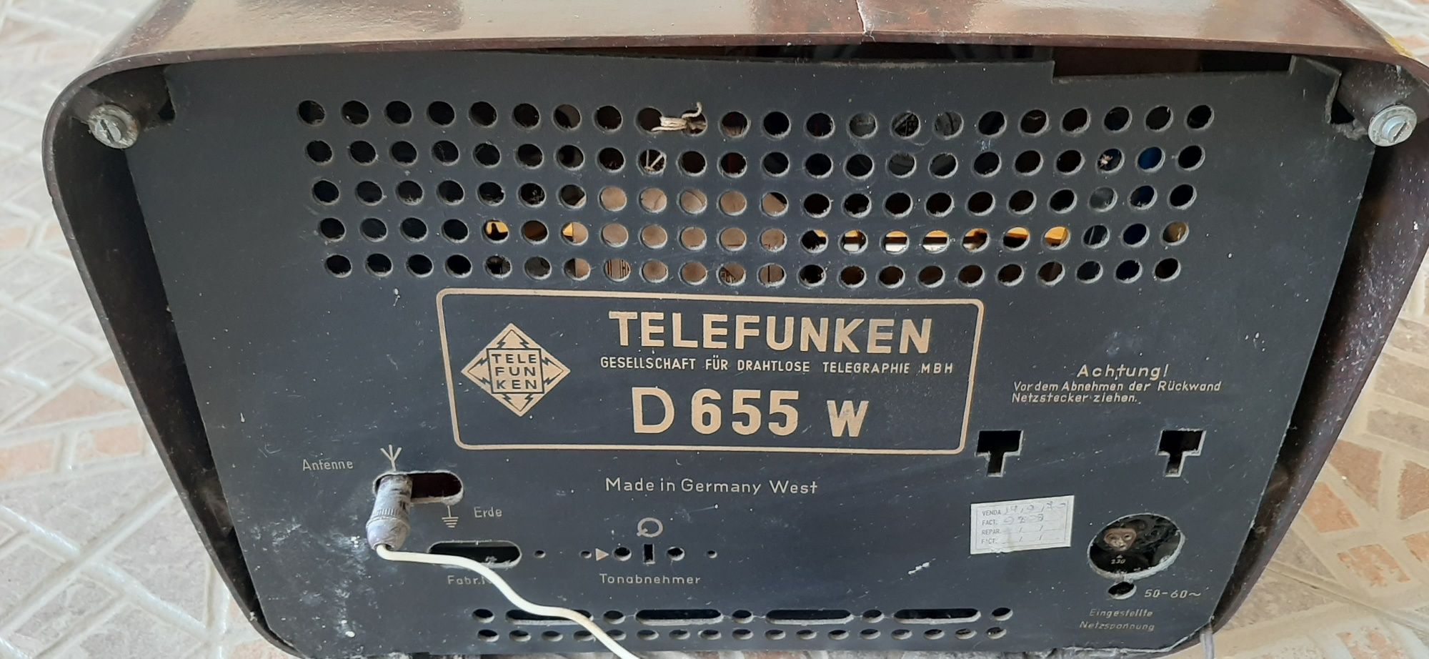 Radio Telefunken Antigo