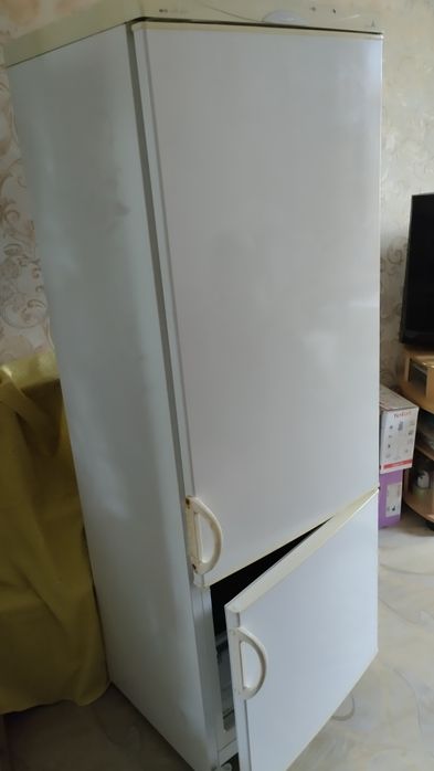 Продам холодильник snaige