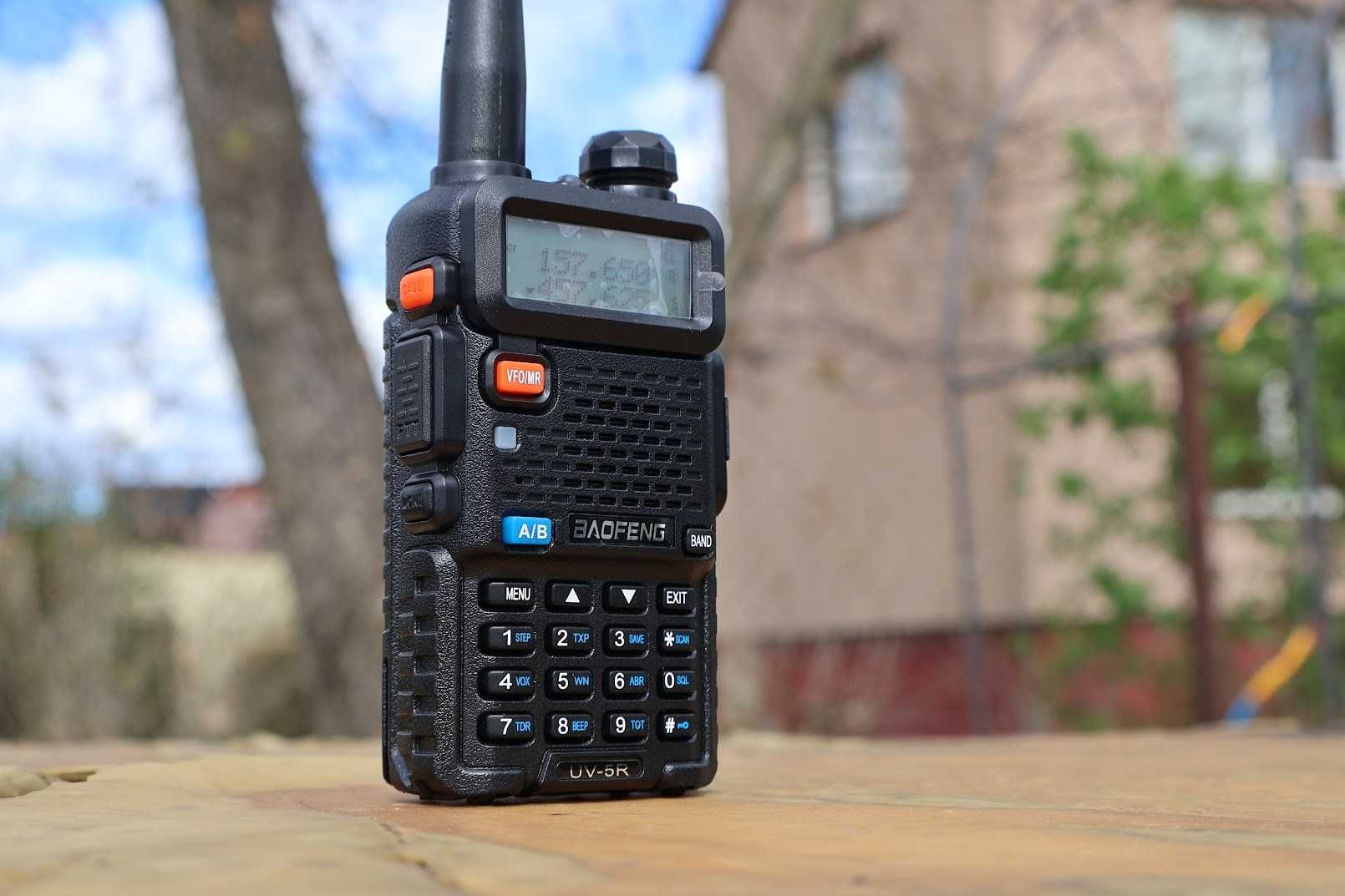 Radiotelefon Baofeng UV-5R UHF/VHF/FM 5W PMR