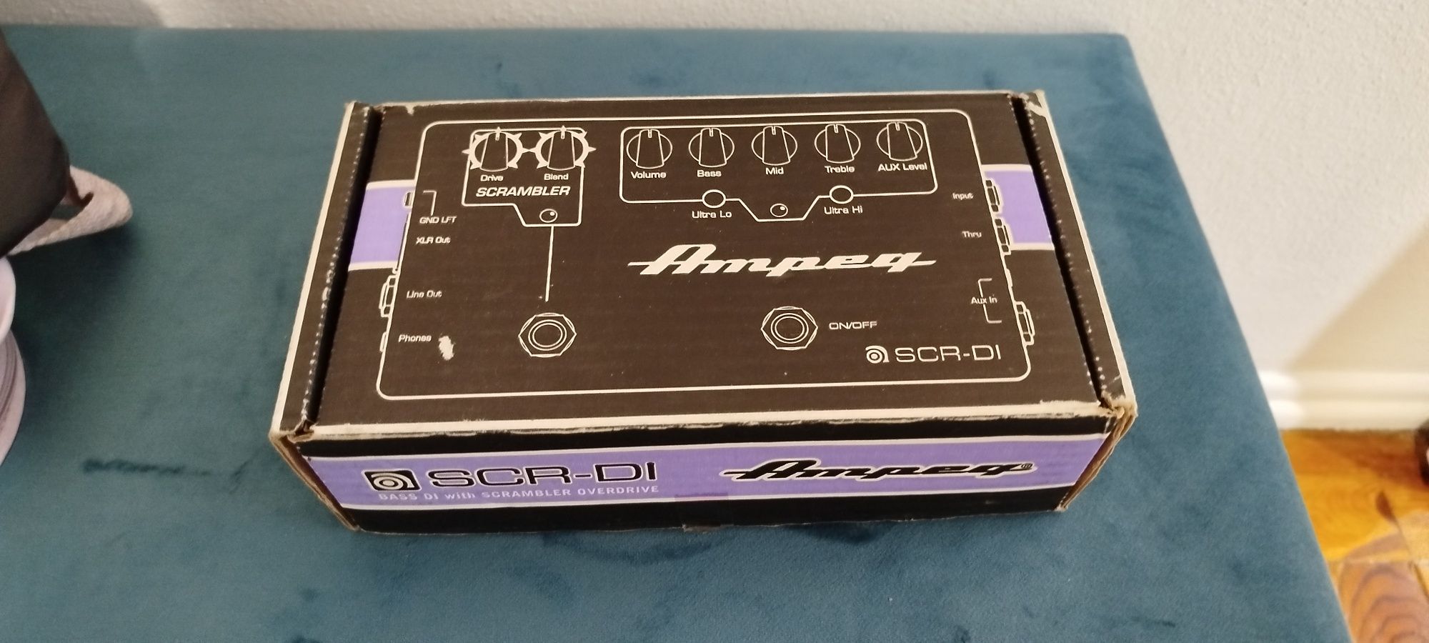 Ampeg SCR-DI pré-amp