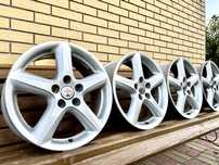 Диски R17 5.114,3 ET45 цо 60.1 Тойота оригінал рав4 авенсис  лексус