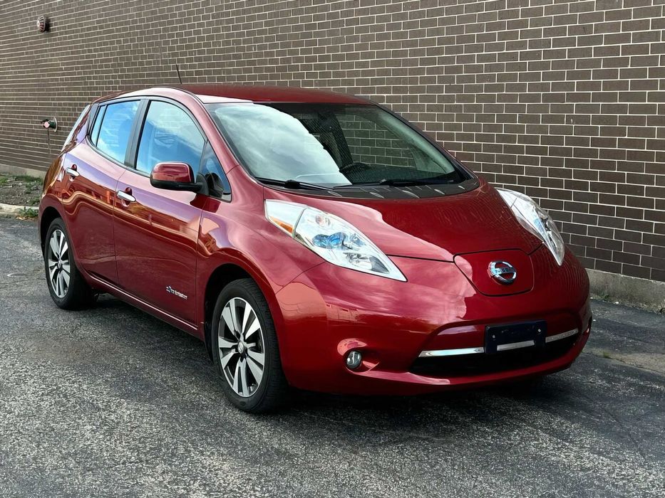Nissan LEAF SL      2015