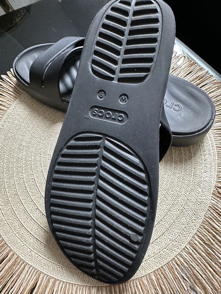 Klapki crocs damskie
