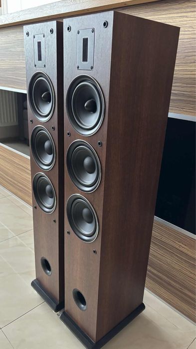 Kolumny TAGA TAV - 906 F