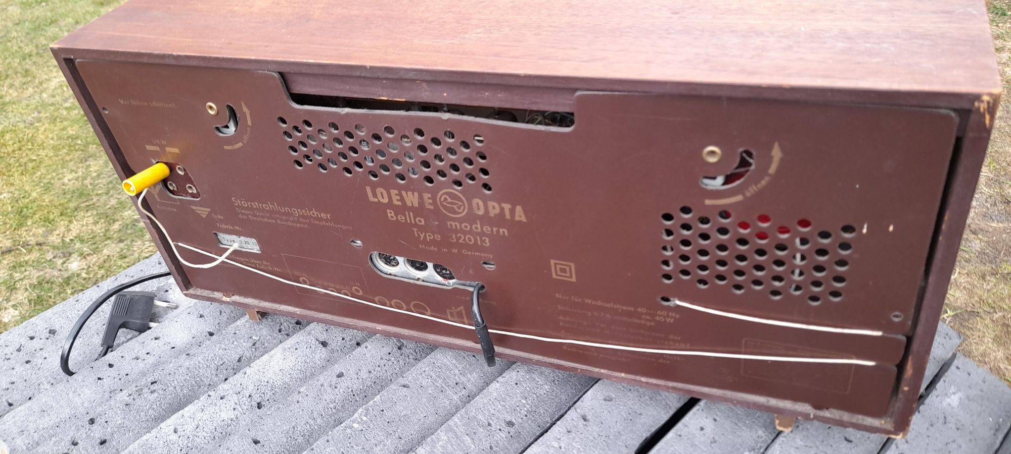 Stare radio Loewe Opta