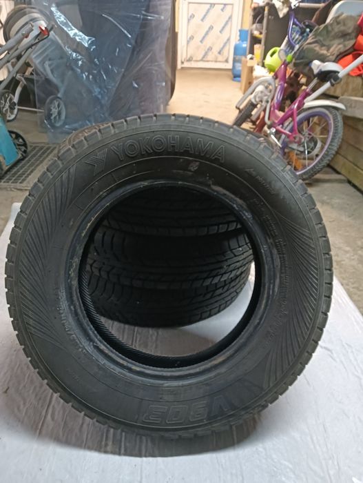 Opony zimowe 185 /80R13 79T Yokohama
