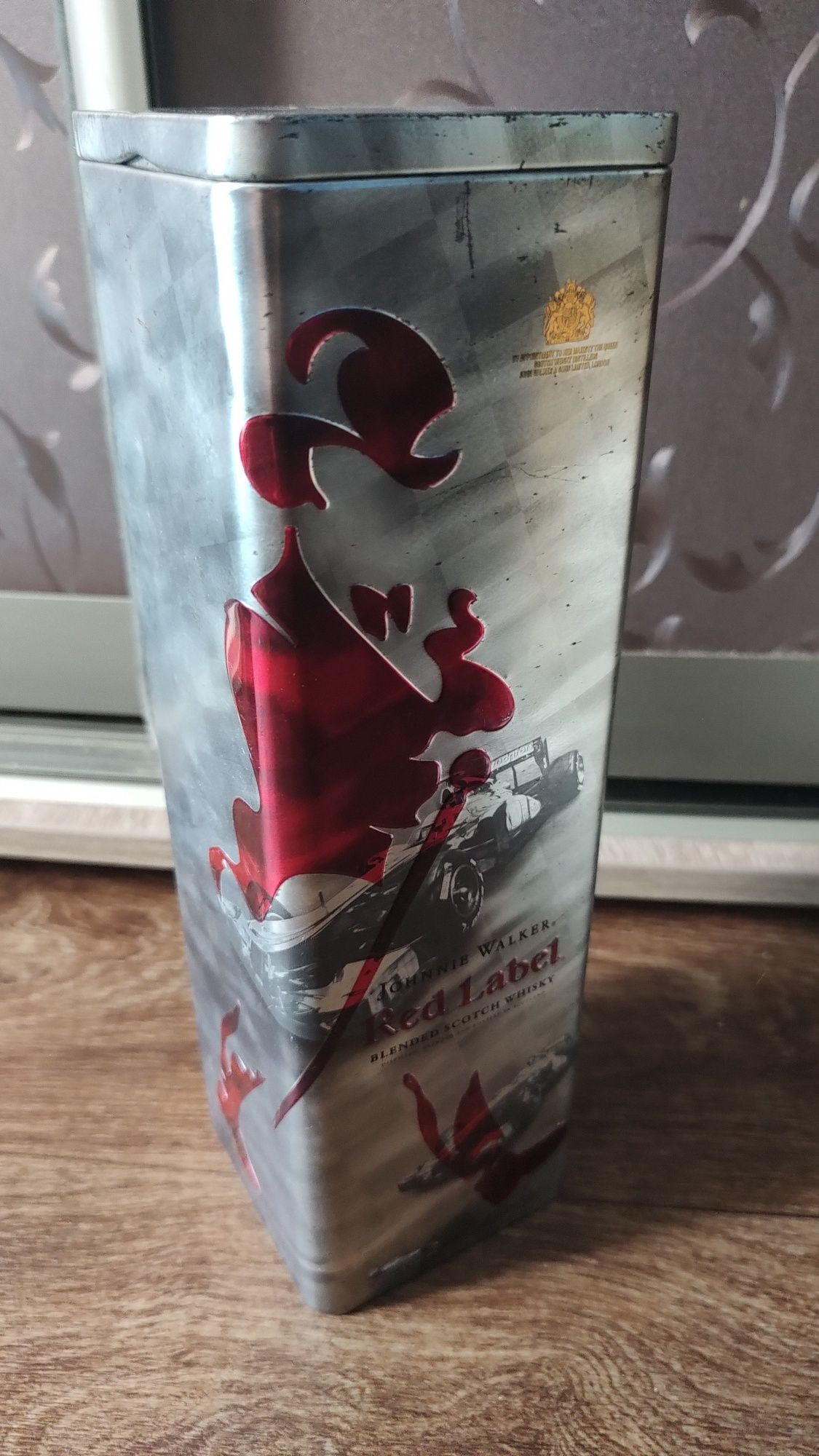 Металеві коробки Lipton