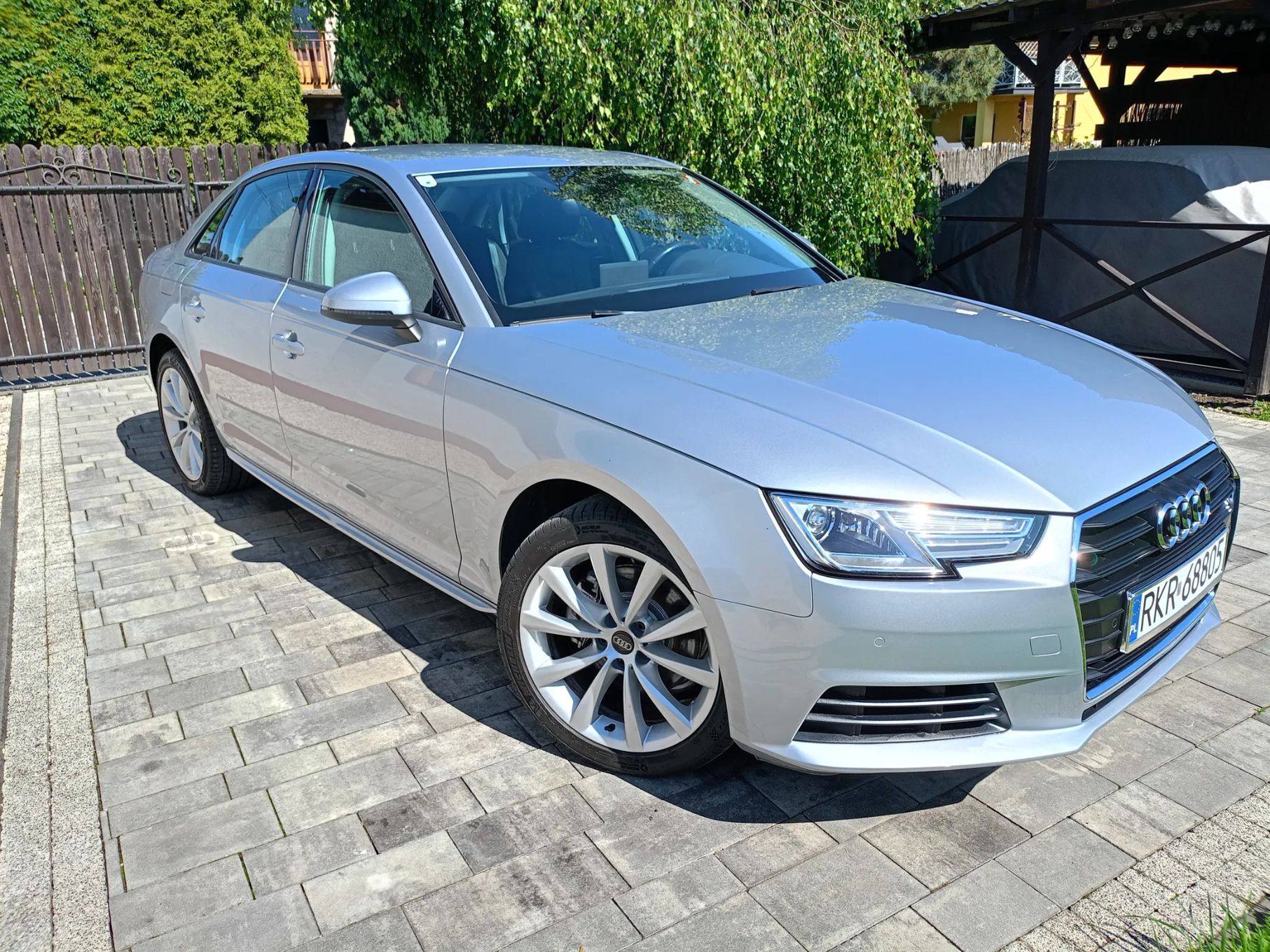 Audi A4 Sedan, Niski Przebieg!!