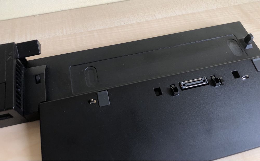 Док-станция Lenovo Pro Dock 40A1