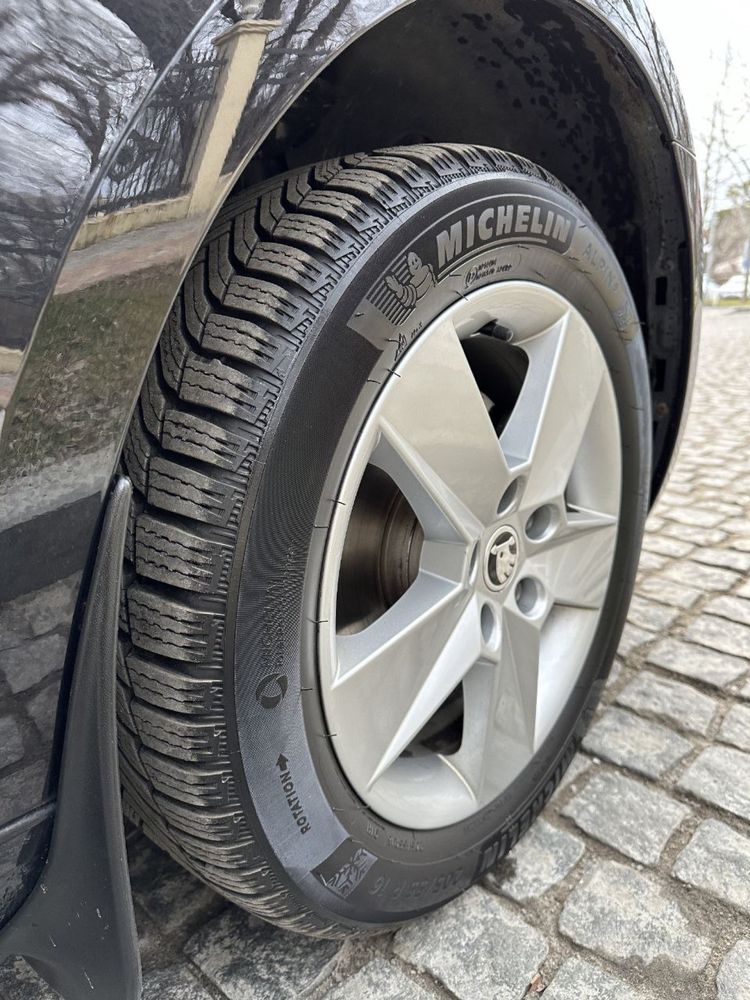 Шкода актавія а7 2019 року