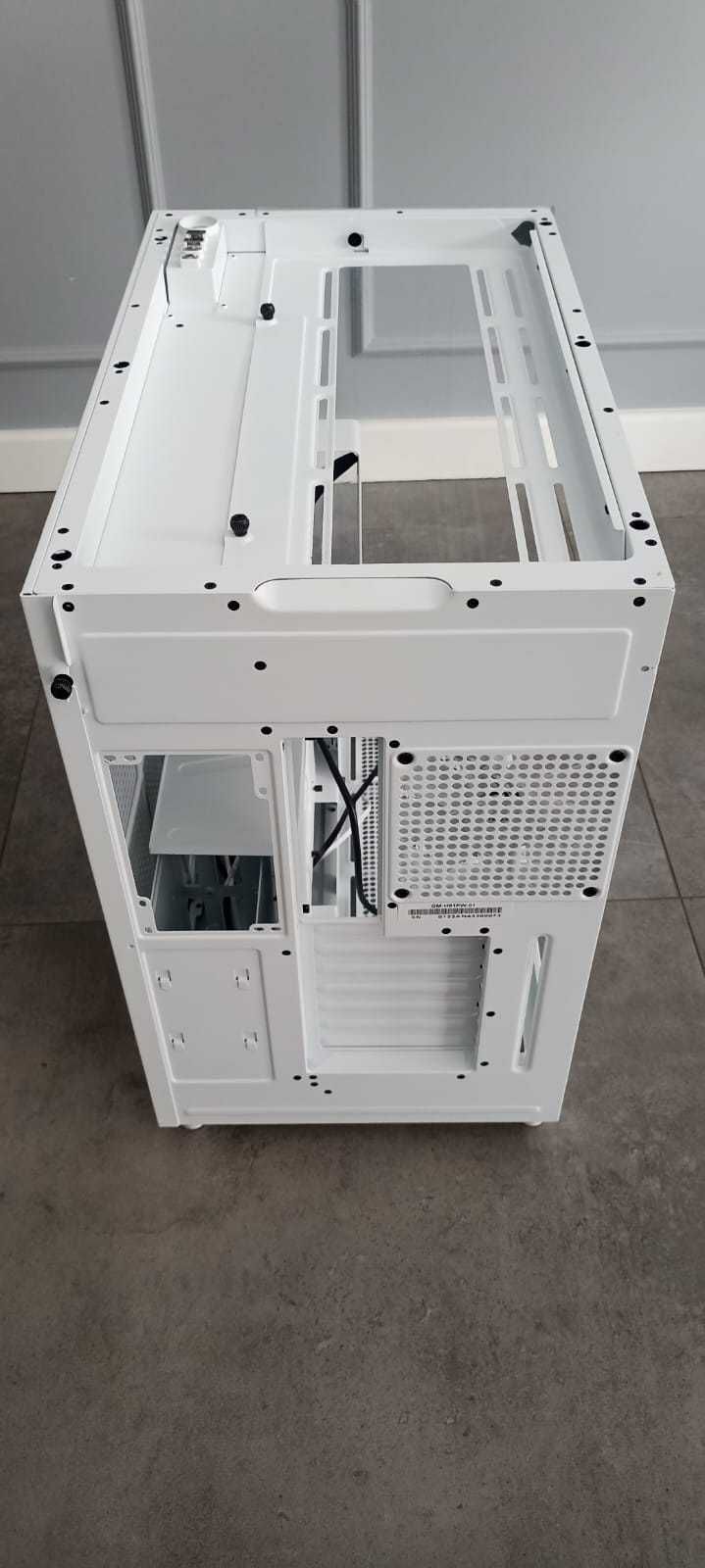 Obudowa Midi Tower NZXT H9 Flow biała niekompletna