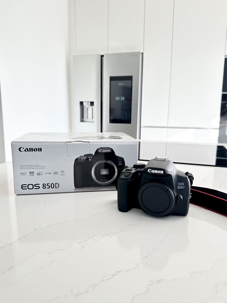 Máquina Fotográfica Canon EOS 850D