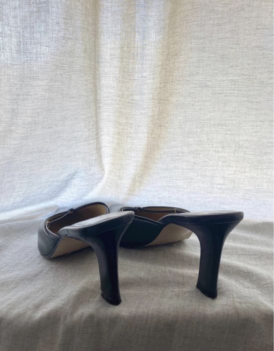 Sapatos de salto alto