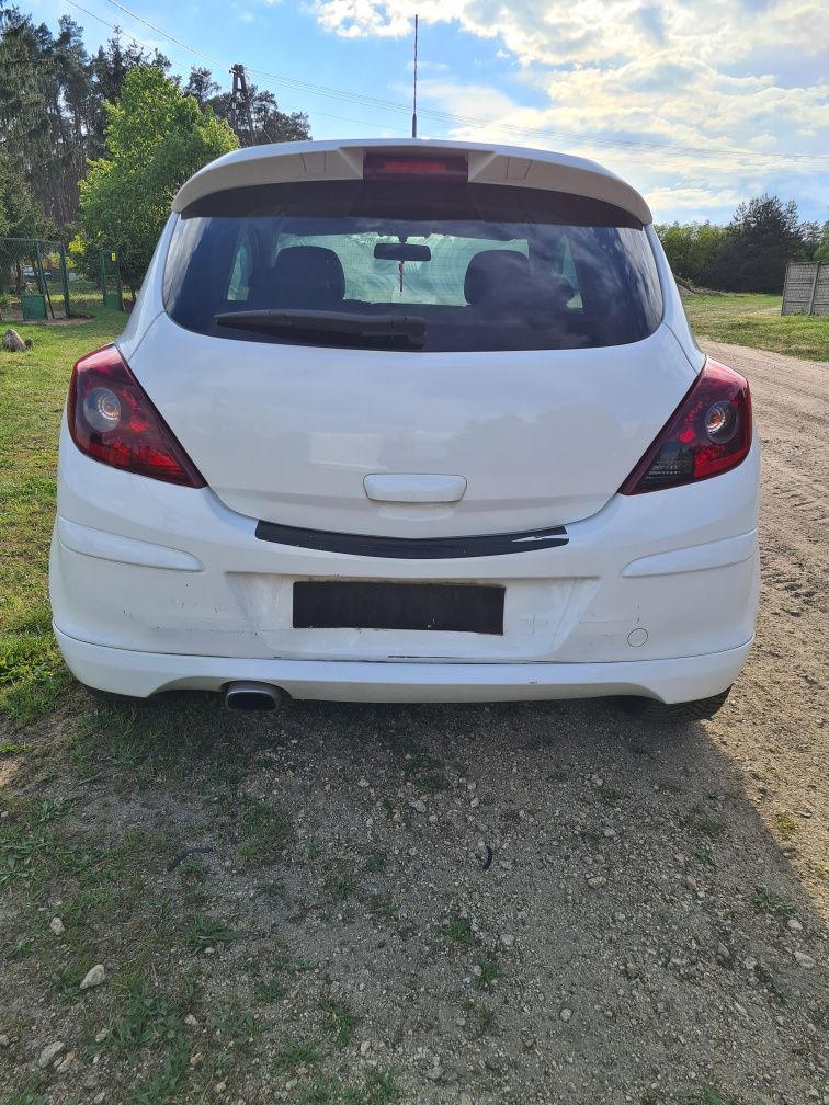 Opel corsa D  limited edition opc  1.4 benzyna 90KM  2009rok