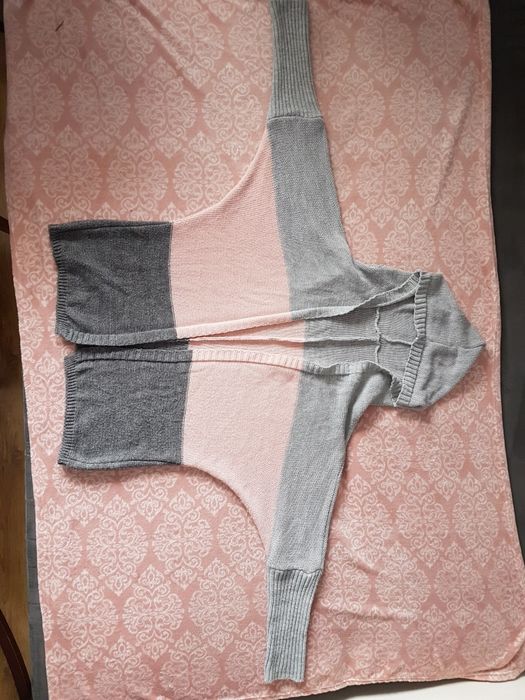 Me Gusto r.M.L.XL sweter damski mlodziezowy