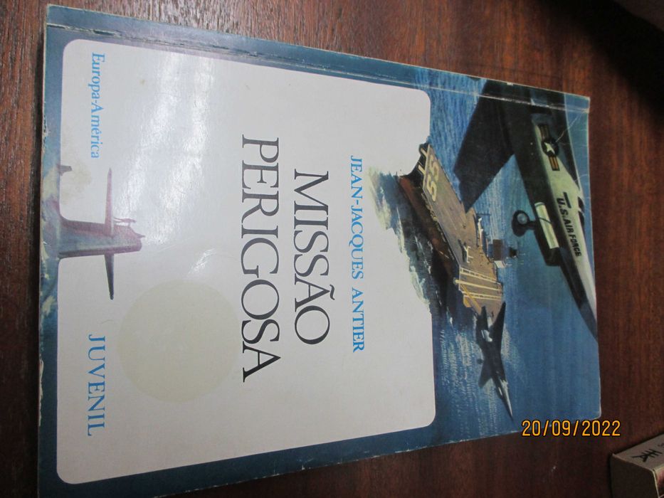 3livros -Ventos de guerra,Missão perigosa,Grandes clássicos  suspense