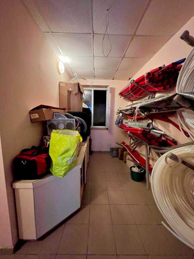 Здається приміщення по вулиці Симоненка _ Y