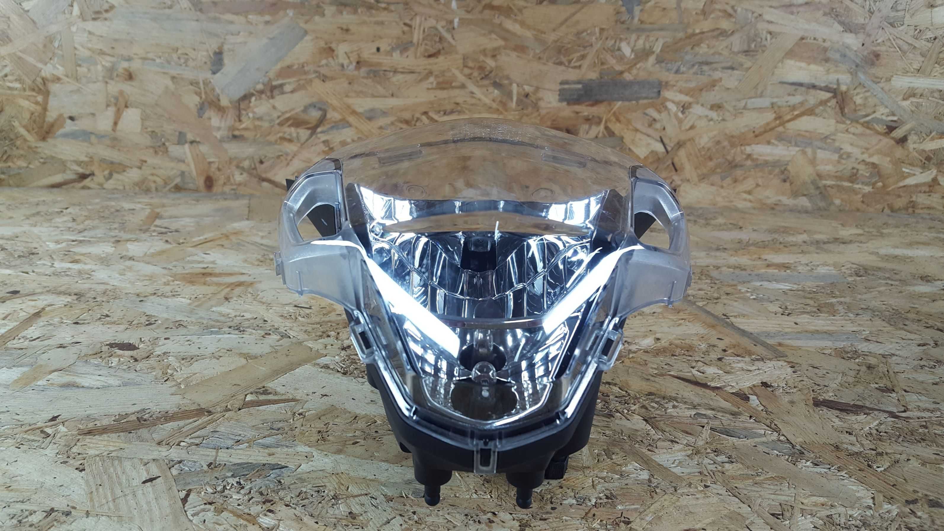 F800r Lampa reflektor K73 BMW F800 Kompletna  Super  Stan 2015-