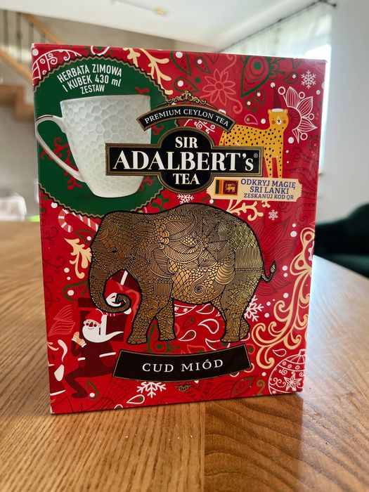 Świąteczny zestaw kubek z herbatą nowy