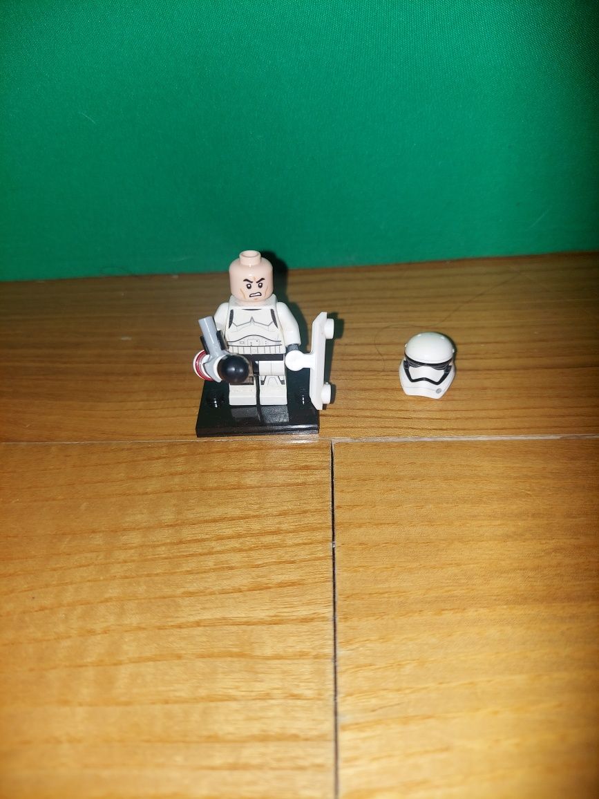First Order Stormtrooper Star Wars Gwiezdne Wojny Szturmowiec+planeta