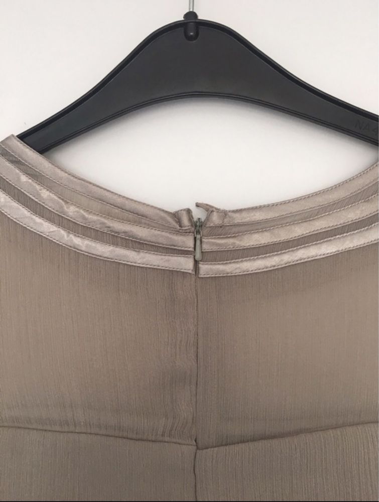 Sukienka elegancka z metalicznym połyskiem BonPrix