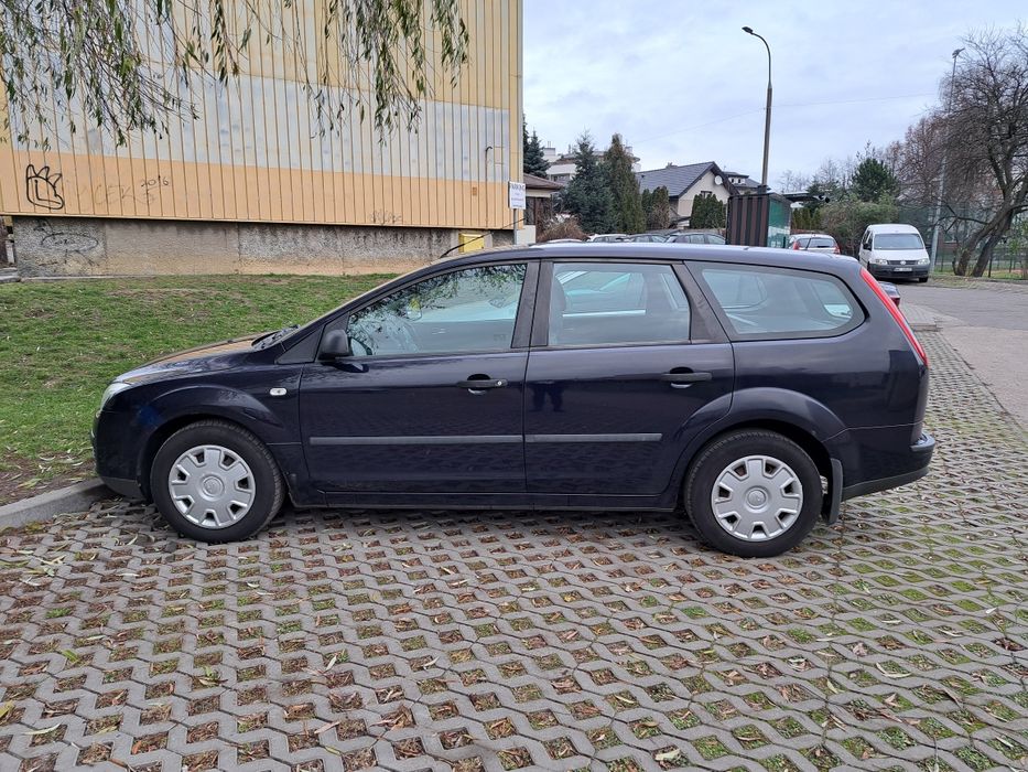 Ford  Focus  1.6 benzyna