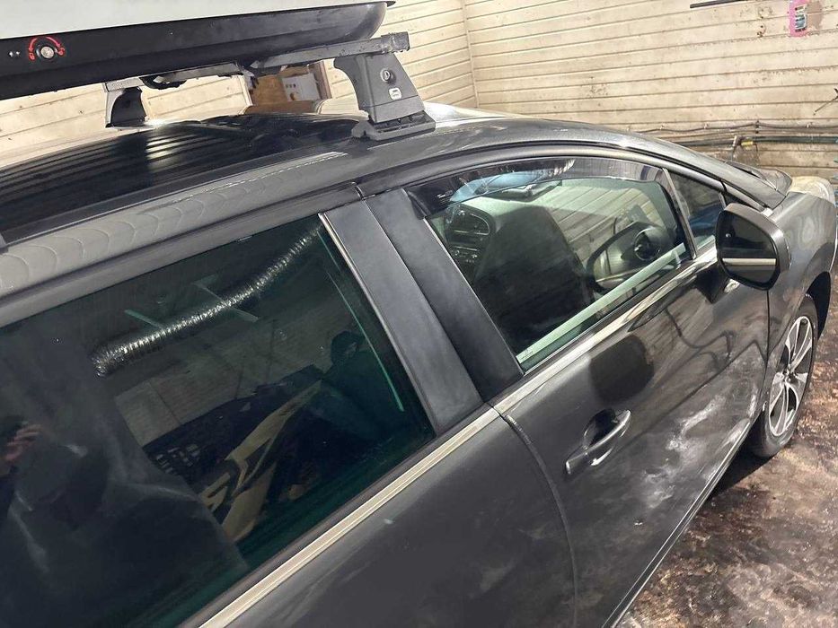 Peugeot 5008 • 2010 рік • 6 500 $