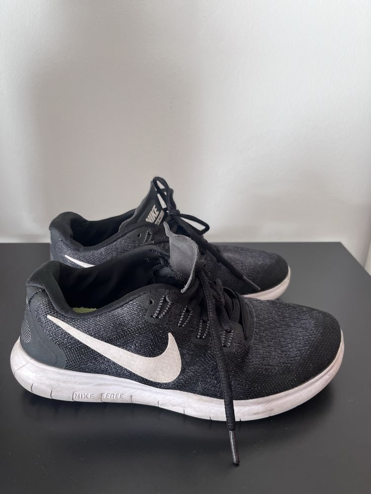 Nike run 37 pretos