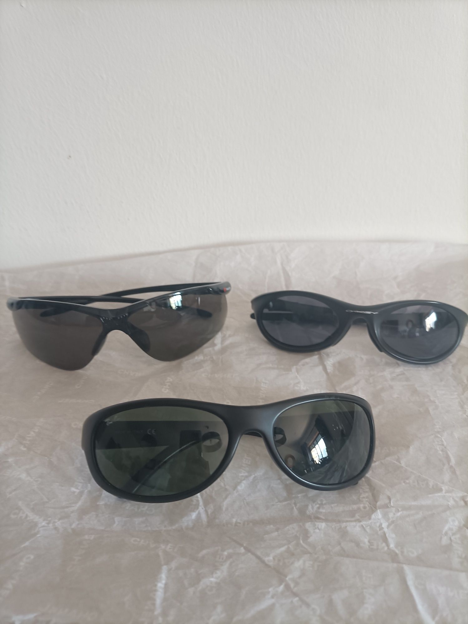 3 óculos Ray Ban, Wurth, Okley 30€ os 3