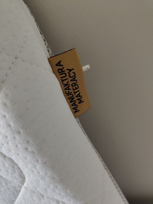 Łóżeczko Momi Revo kolor jasnoszary w komplecie z materacem manufaktur