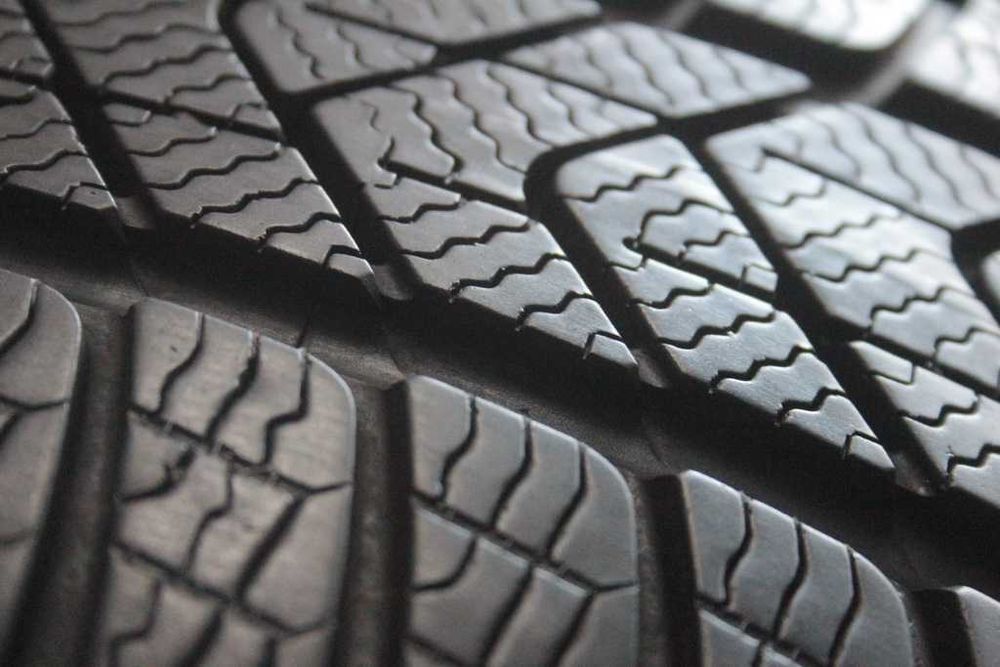 225/45/19 Pirelli Sottozero 3 225/45 R19 96V XL RSC RunFlat